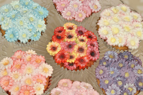 Cupcake Top - Daisy Mould