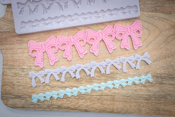 Lace Bow Borders Silicone Mould